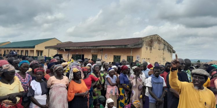 Mangu Killings: Para-Mallam Peace Foundation Brings Humanitarian Aid to IDPs